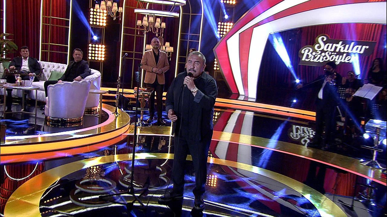 Ümit Besen'den "Tahta Masa" Performansı