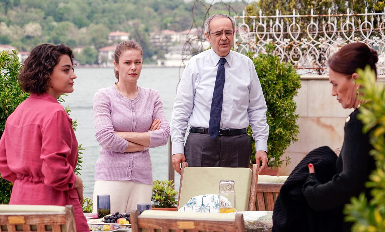 7. Bölüm – Feride’den Billur’a yasak!