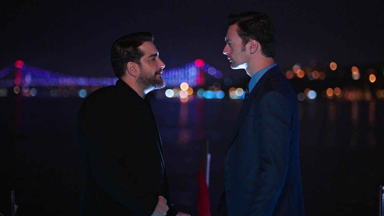 9. Bölüm – Geçmişte de aynı kadını sevmişler!
