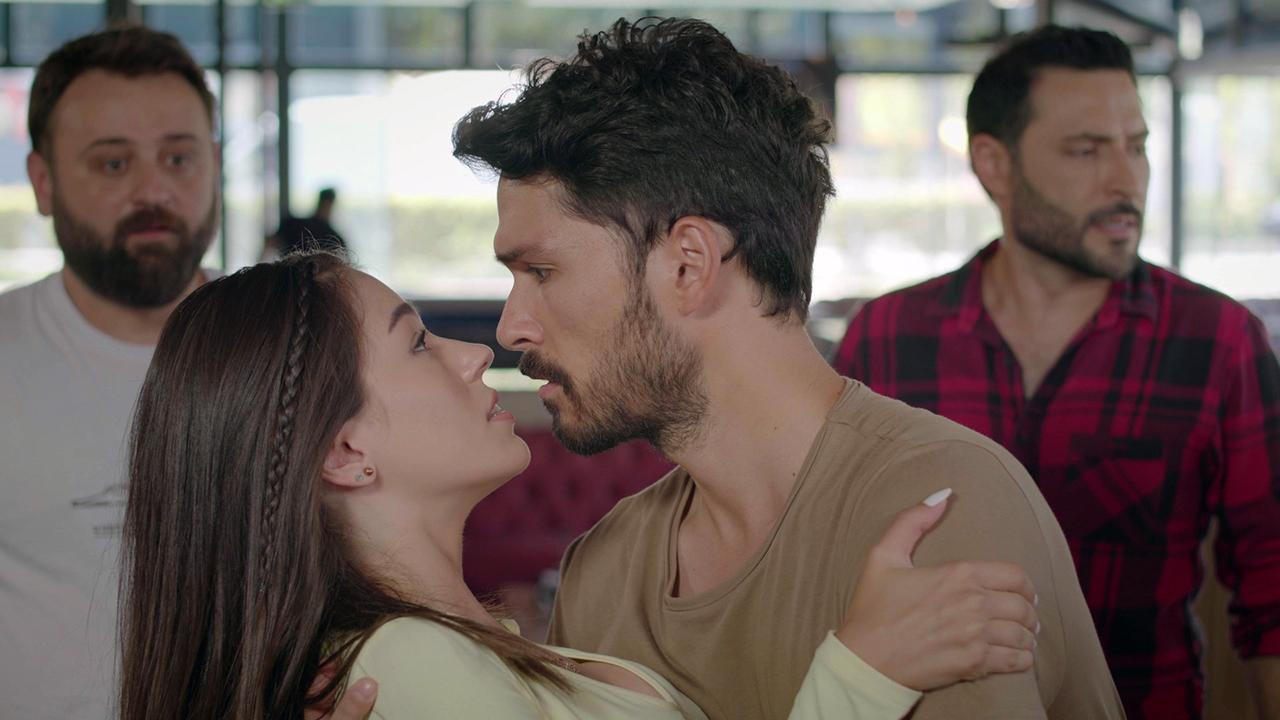 Çınar, Deniz'i kıskanıyor!