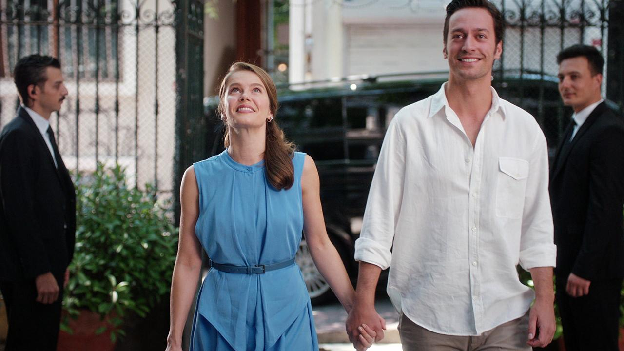 10. Bölüm - Çifte kumrular el ele geliyor!