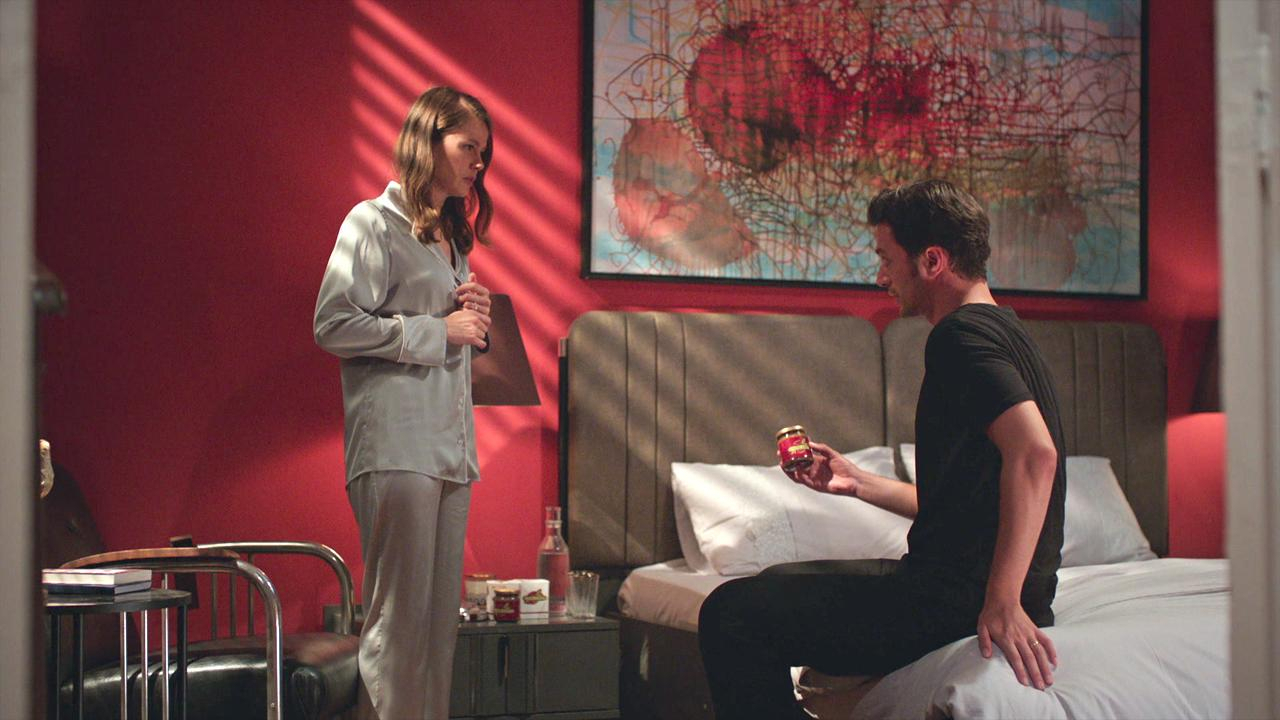 11. Bölüm – Feride’den yeni çifte kuvvet macunu!