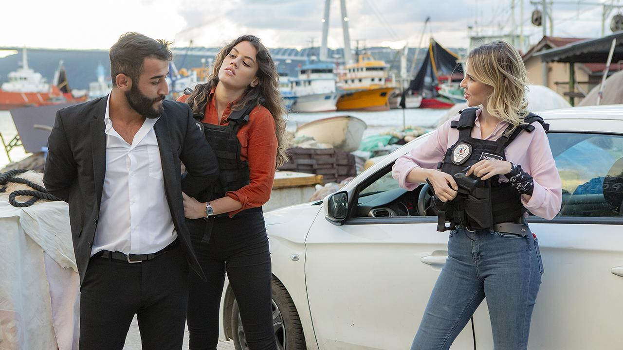 Aslı ve Emre ekibe hızlı giriş yaptı!