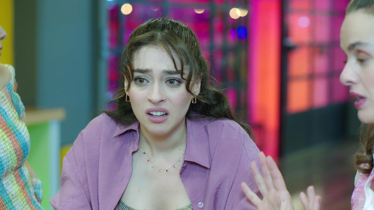 Tuğçe ve Rüzgar'dan Ada'ya tuzak!