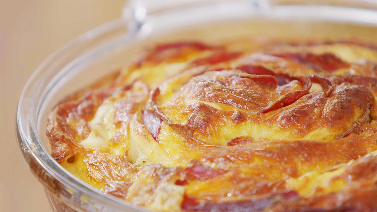 Pastırmalı Sarma Börek - Pastırmalı Sarma Börek Tarifi - Pastırmalı Sarma Börek Nasıl Yapılır?