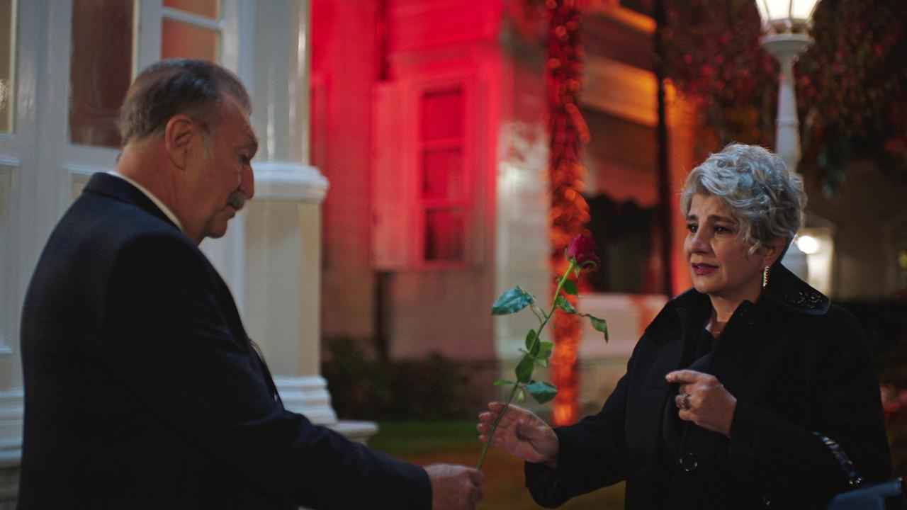 16. Bölüm – Geliyor iki gözümün çiçeği!