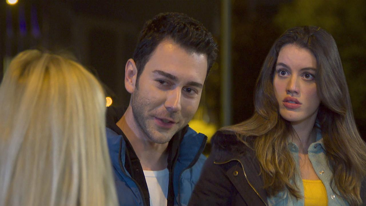 Aslı Emre'yi kıskandı!