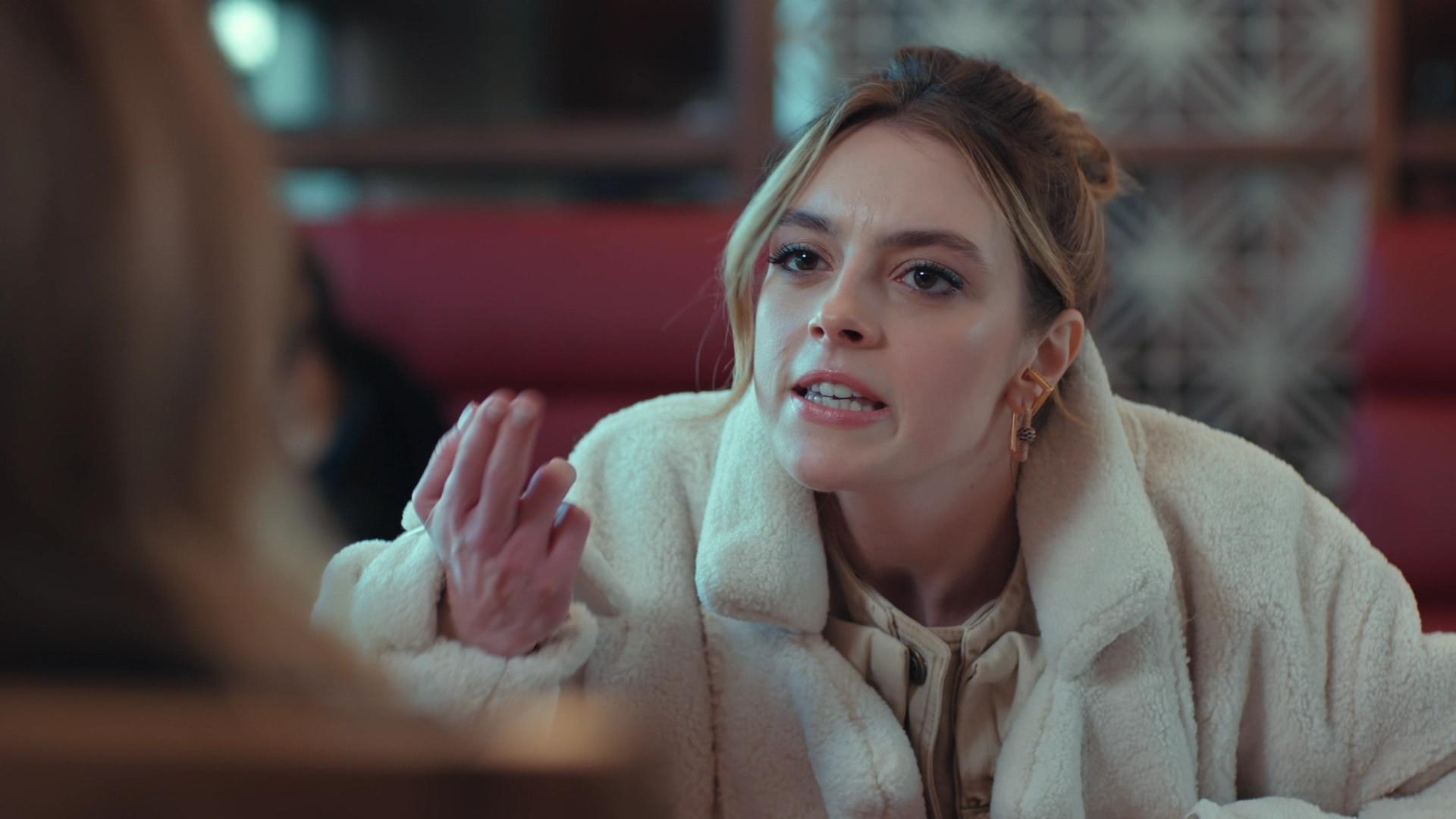 42. Bölüm – Leyla, Derin’i ateşe attı!