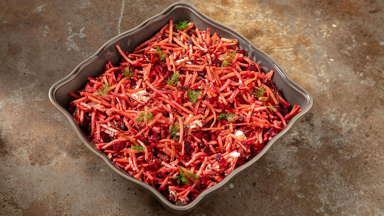 Kuru Domatesli Erişte Tarifi - Kuru Domatesli Erişte Nasıl Yapılır?