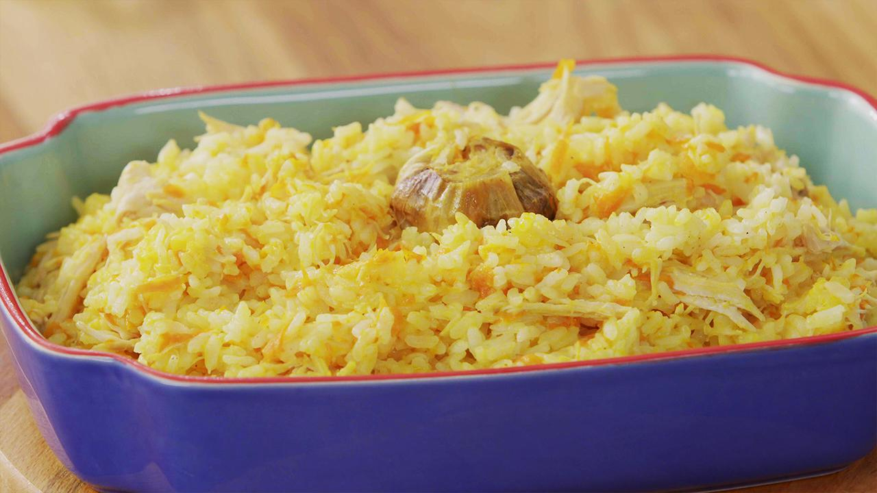 Tavuklu ve Havuçlu Pilav Tarifi - Tavuklu ve Havuçlu Pilav Nasıl Yapılır?