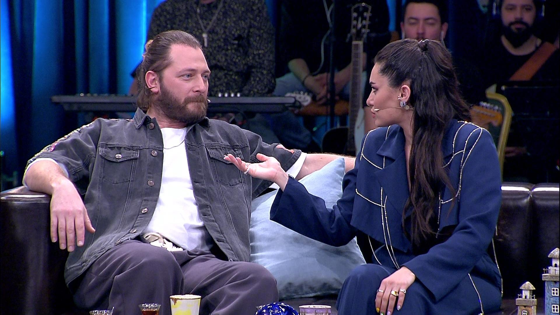 Hande Doğandemir'in oyunculuk macerası nasıl başladı?