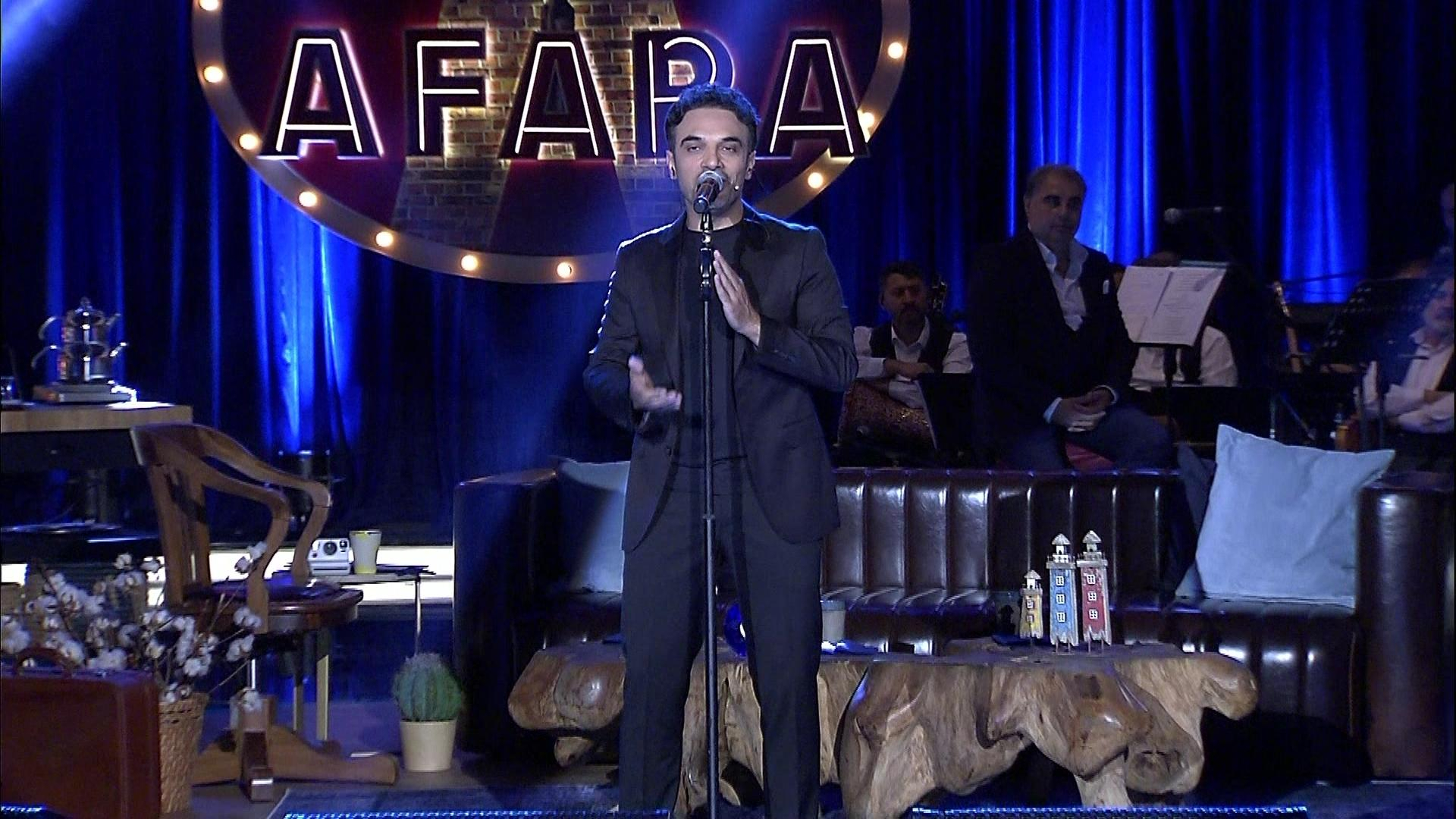 Uğur Aslan’dan “Ele Güne Karşı” Performansı!