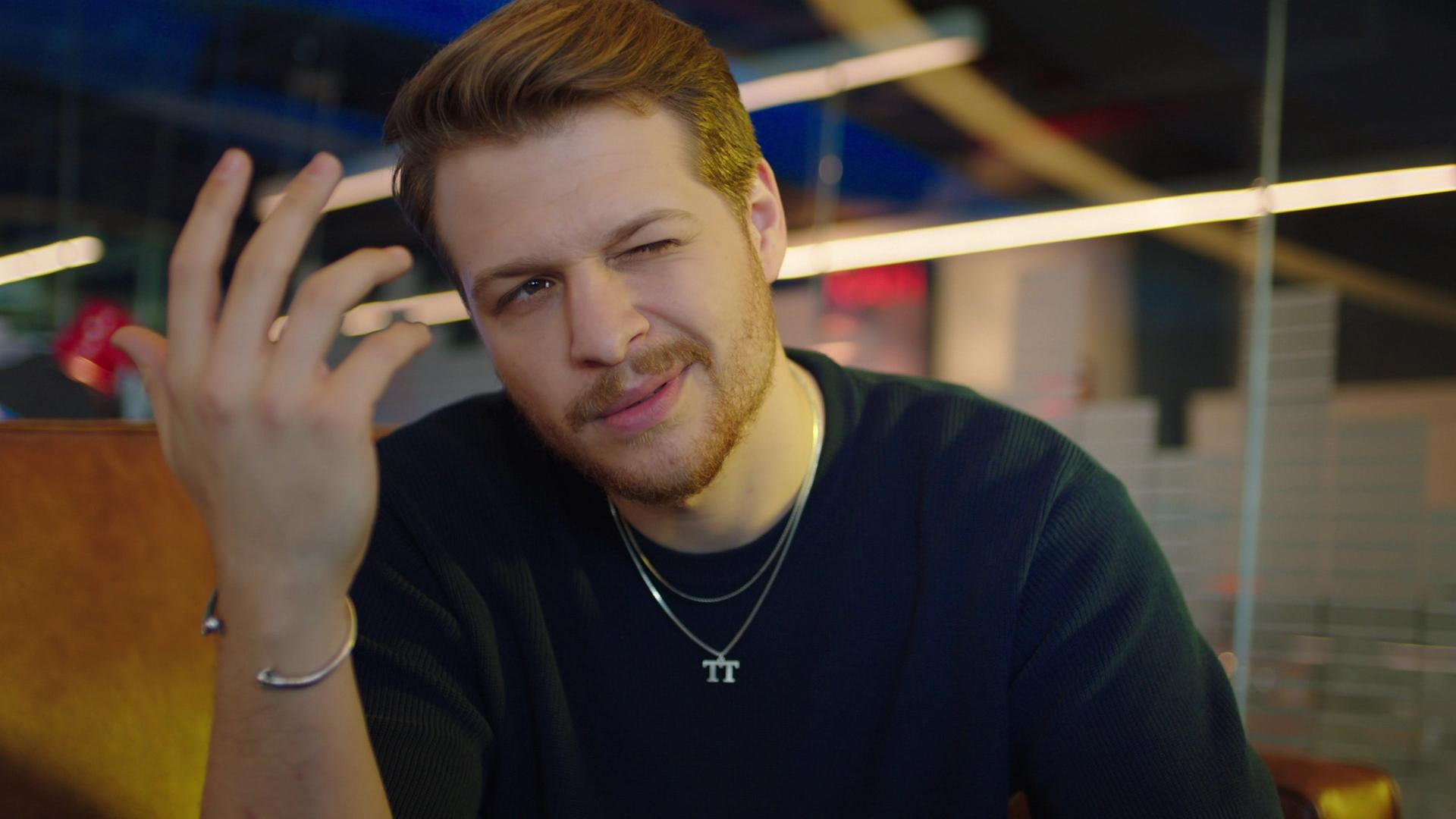 Ben romantik komedilerin prensi değilim!