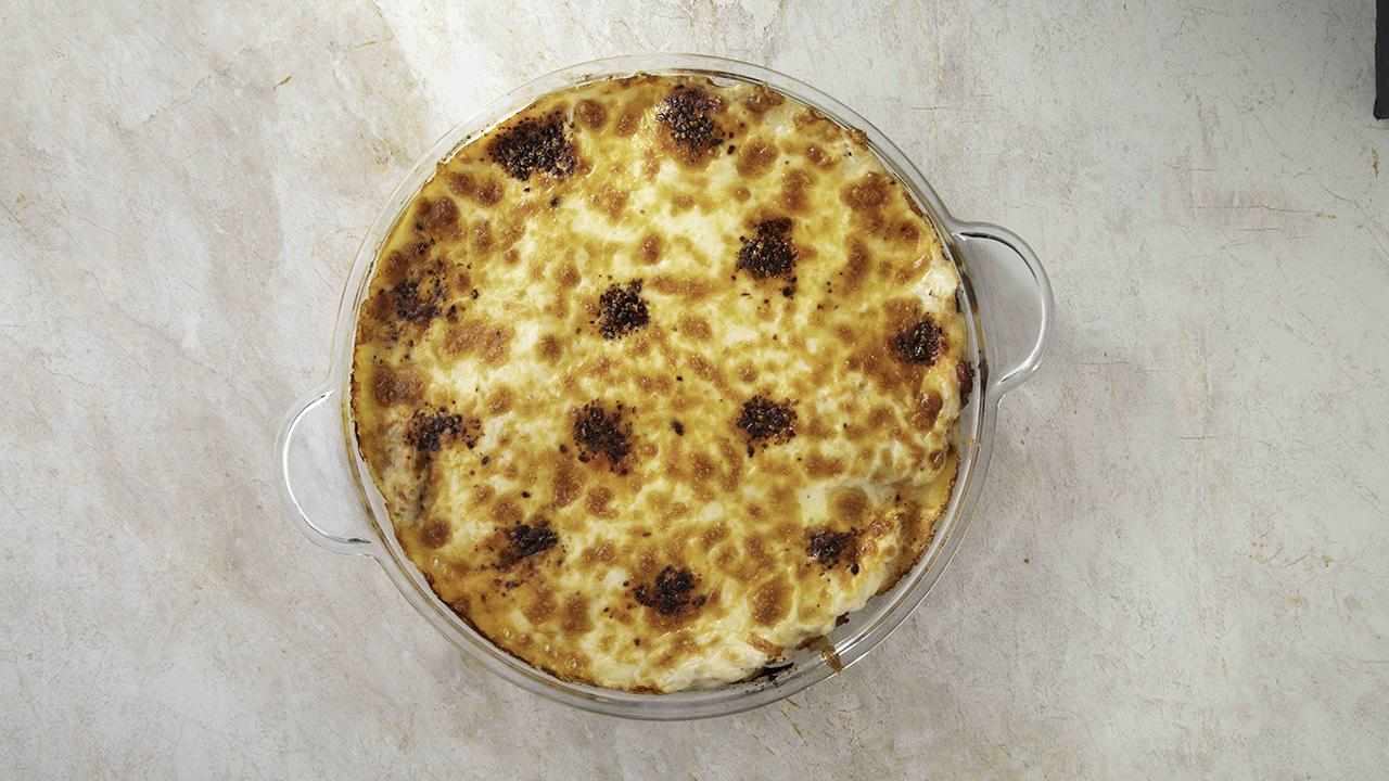 Beşamelli Kıymalı Ekmek Tarifi - Beşamelli Kıymalı Ekmek Nasıl Yapılır?