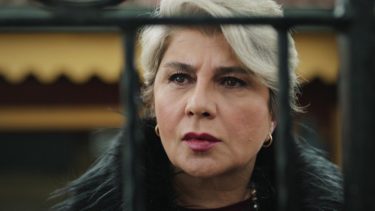 56. Bölüm – Gülcihan, Rafet’ten boşanmaktan vazgeçti!