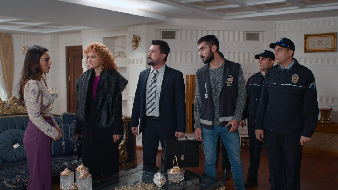 Üç Kız Kardeş 30. Bölüm