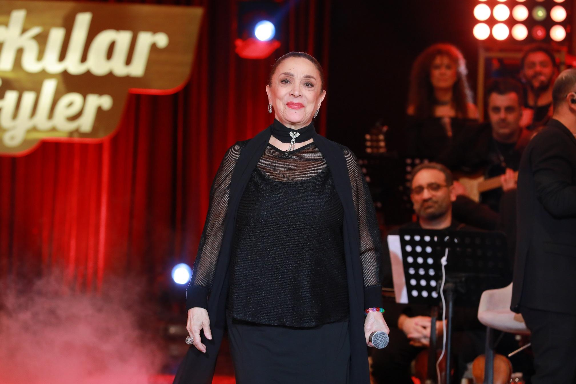 Şarkılar Bizi Söyler’de bu hafta; Türk Halk müziğinin en sevilen türküleri seslendirilecek!