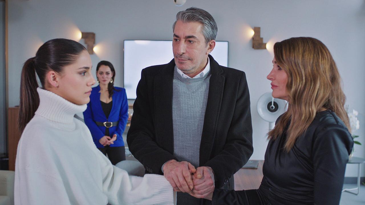 Zeynep, Melek’in annesi olduğunu öğrendi!