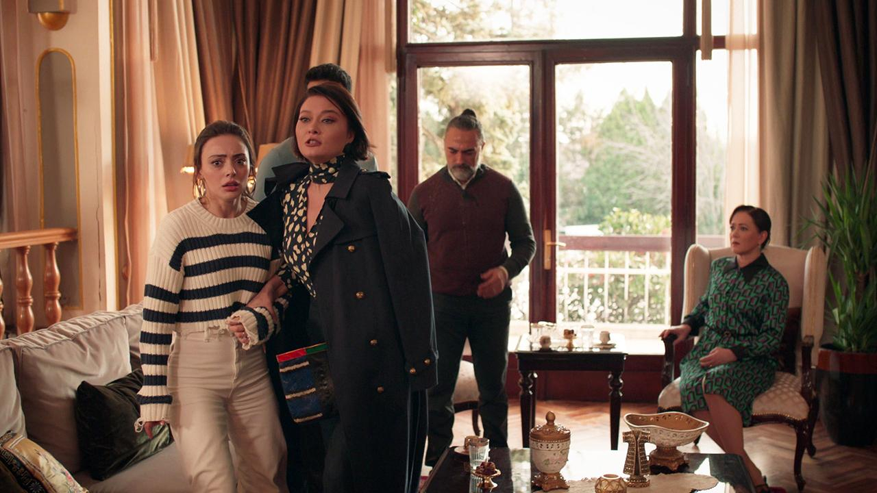 Alanur, Karlı ailesine nifak tohumunu ekti! 