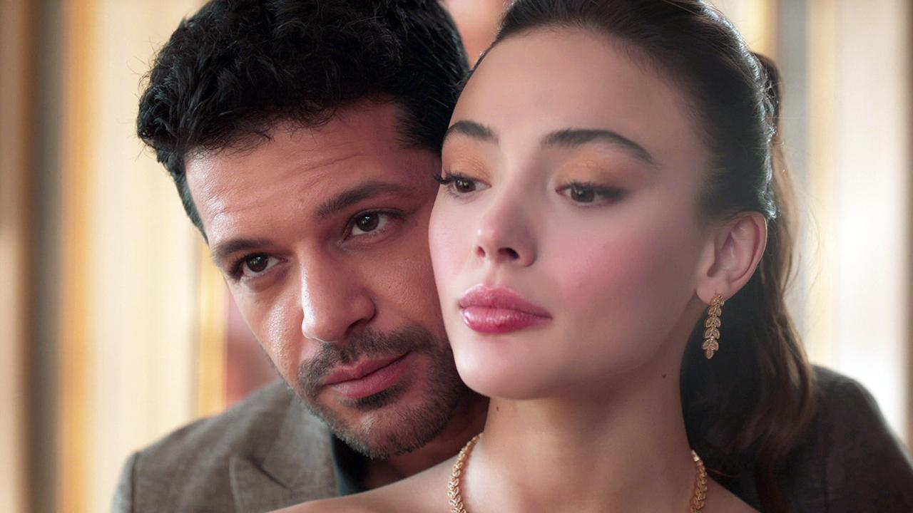 Aslı ve Mehmet'in duygusal anları - 8