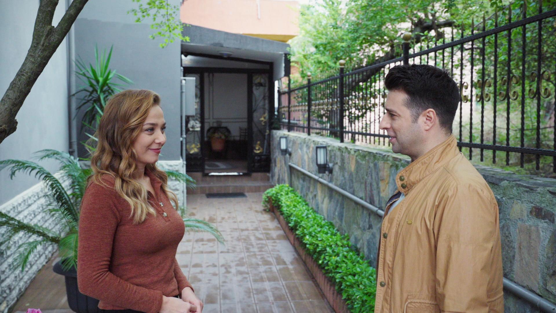 Doktor Yağız, Pınar'a hoşlandığını belli etti!