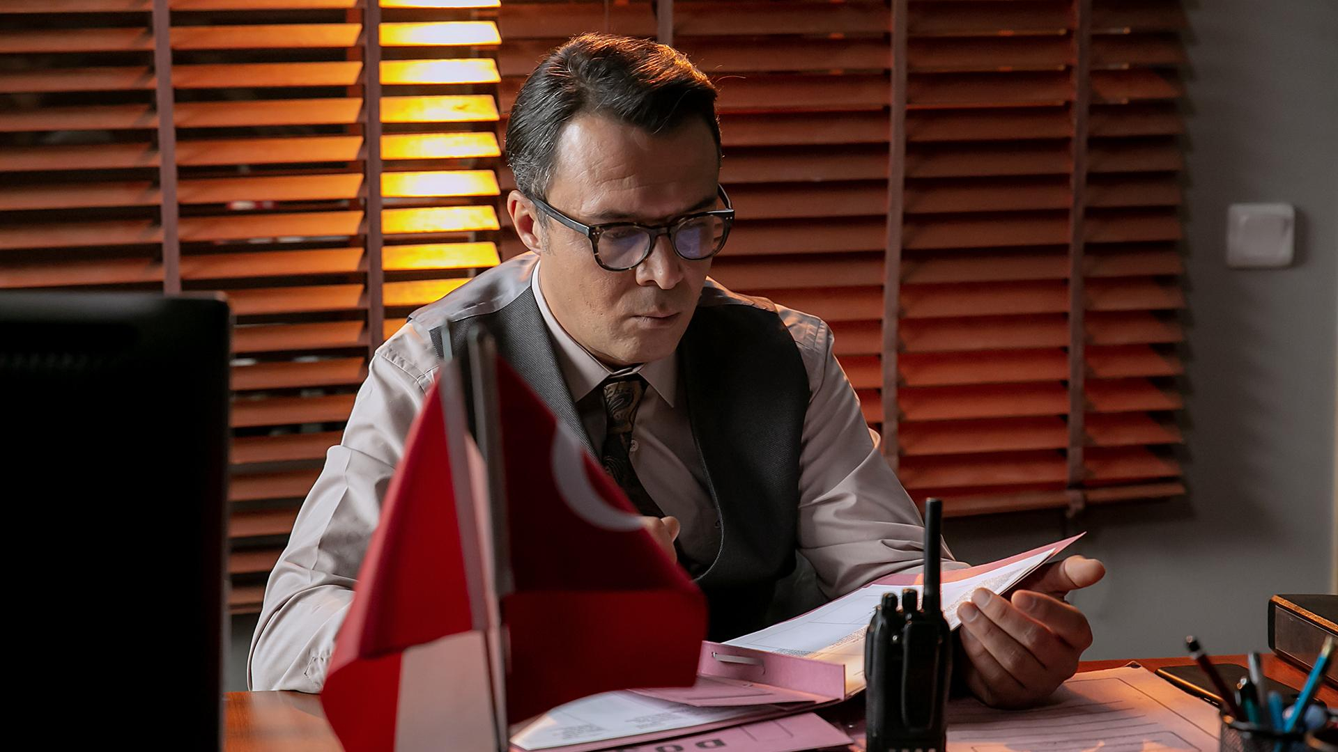 Ünal'ın etrafındaki çember daralıyor!