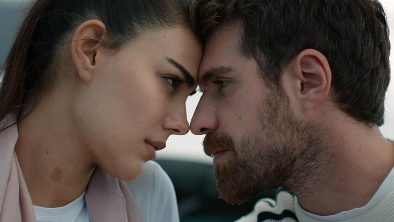 Üç Kız Kardeş 63. Bölüm