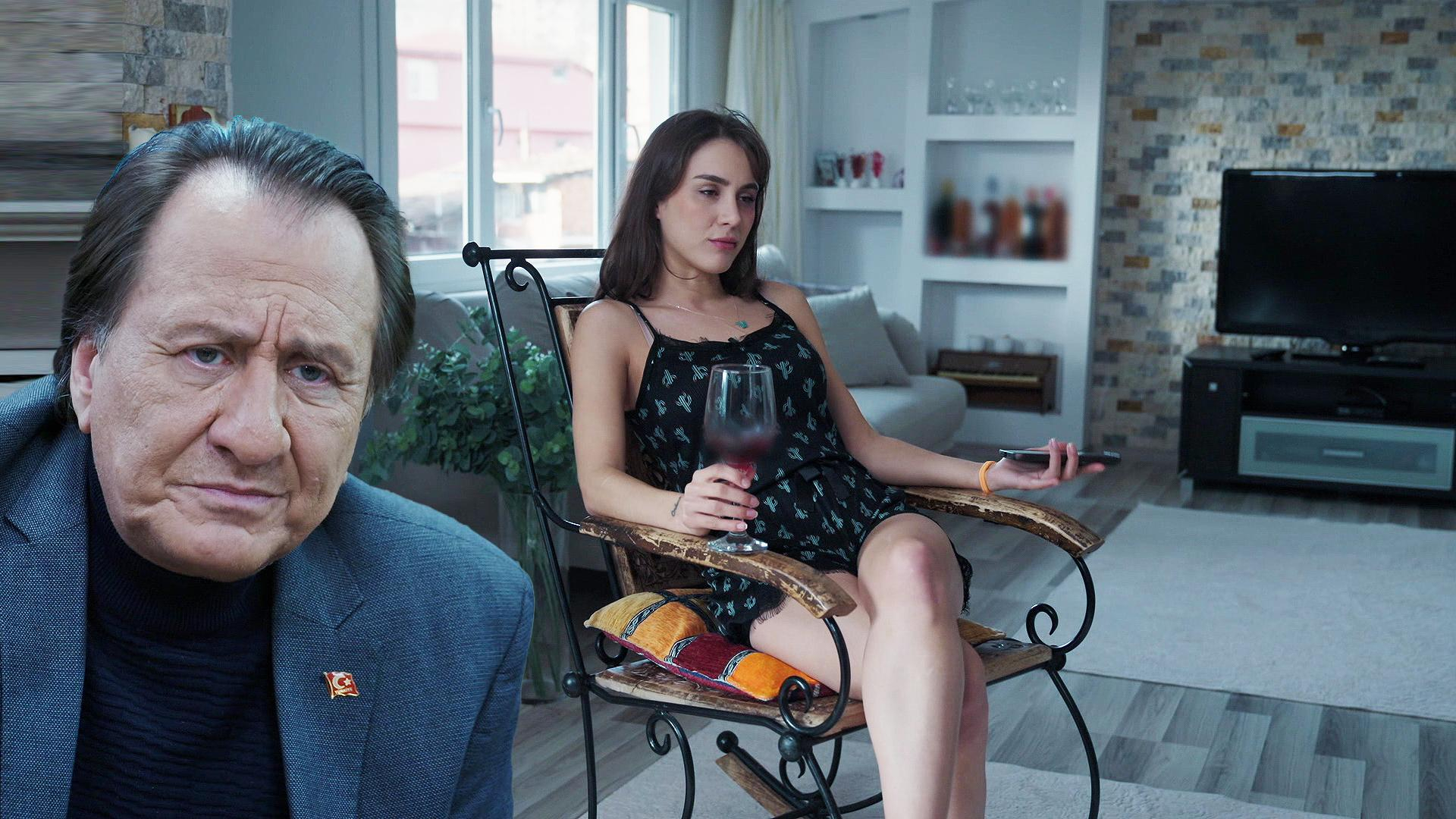 Sertliğine bayılıyorum Hüsnü!