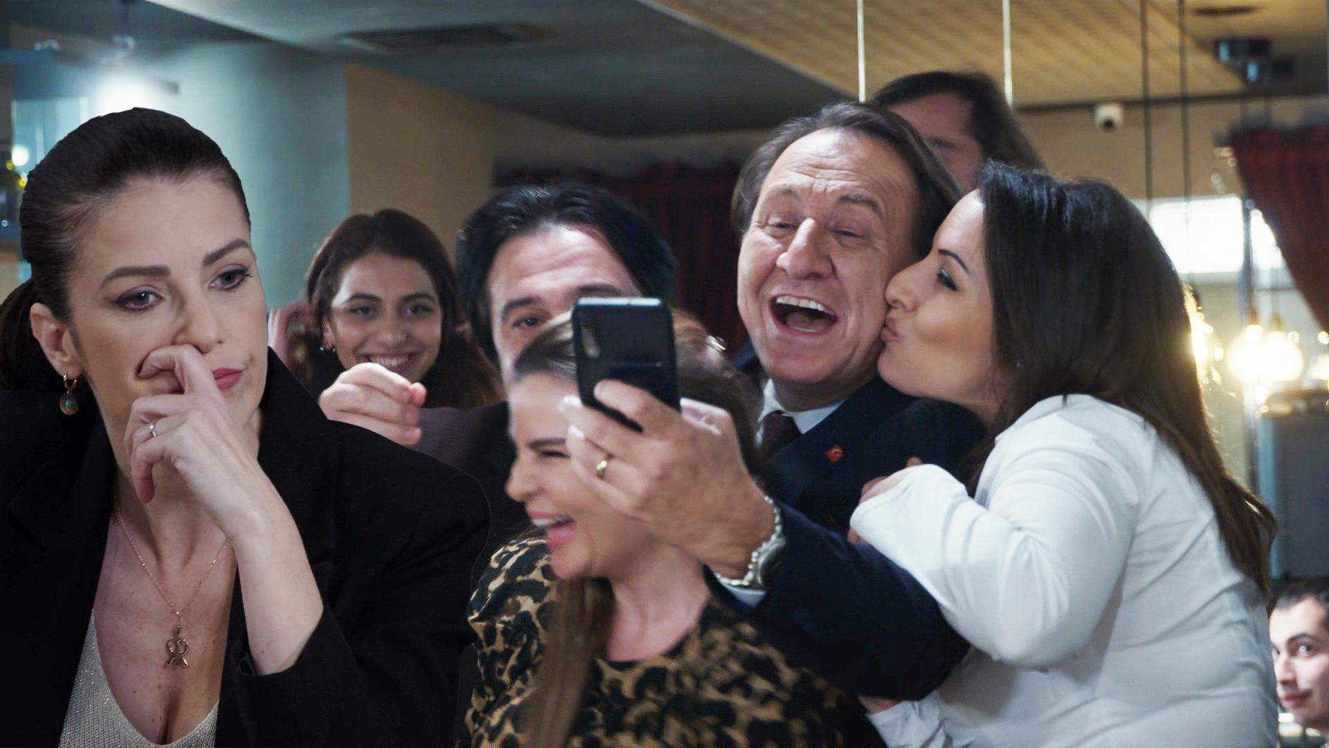 Kadın hayranlar Esra'yı kıskandırdı!