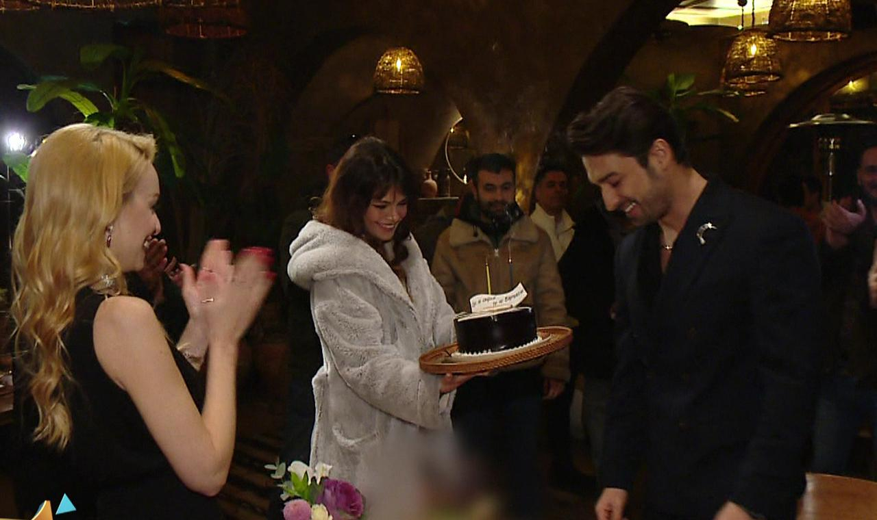 Alp Navruz'a Senden Önce'nin setinde doğum günü sürprizi!