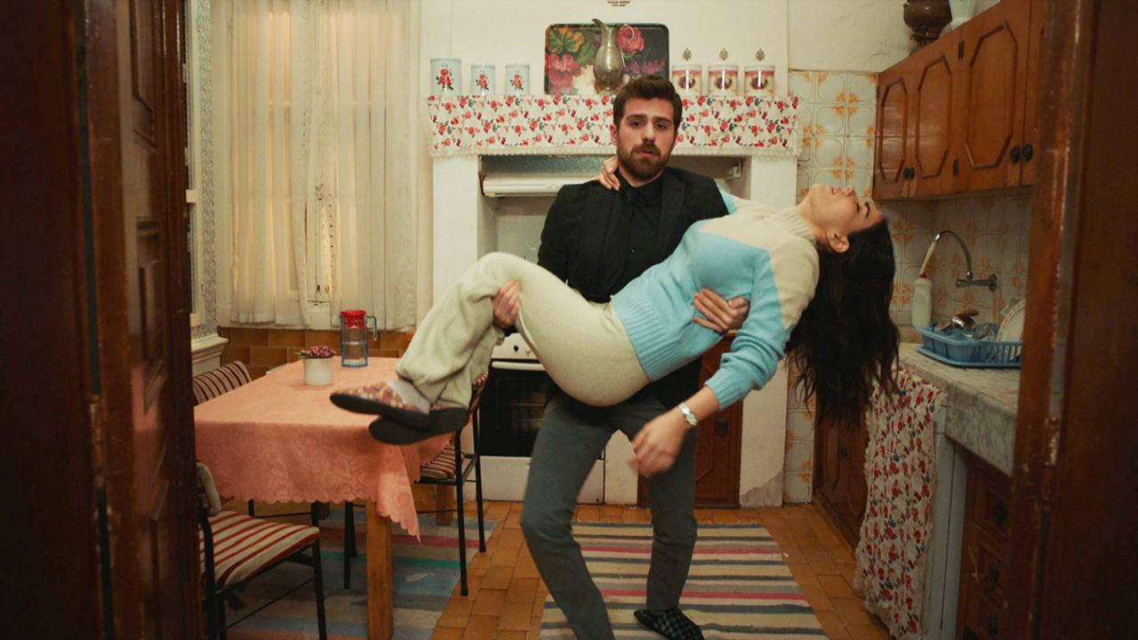 Üç Kız Kardeş 72. Bölüm Fragmanı - 2