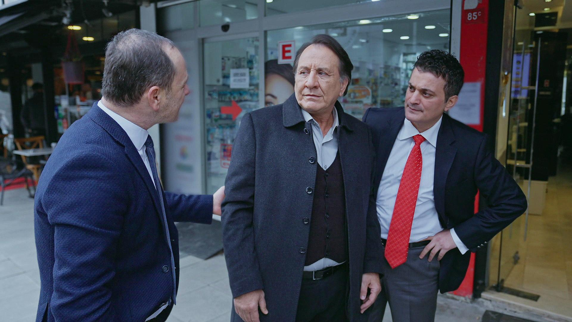 Kuyumcular, dövizciler Hüsnü'nün peşinde!