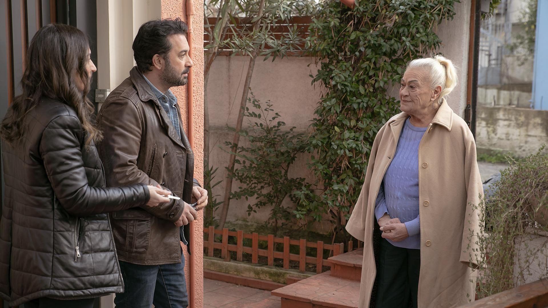 Ev sahibi Müjgan, Hakan'ın korkulu rüyası oldu!