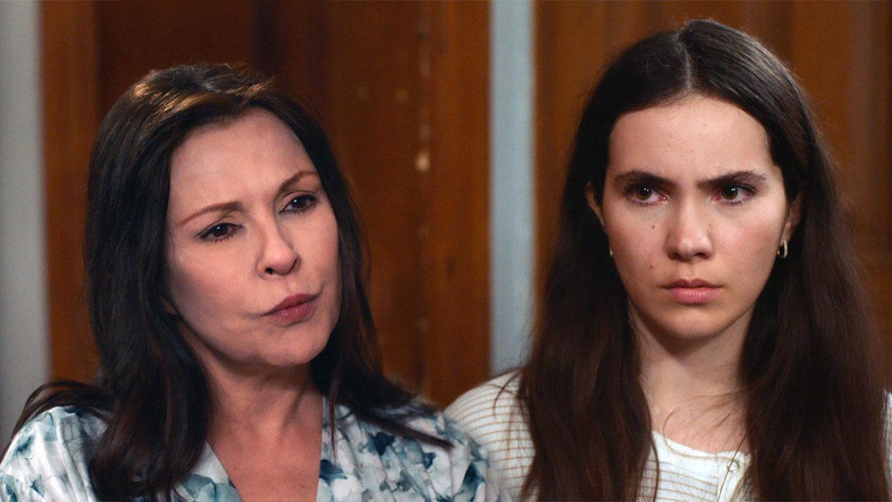 Müjgan'ın maskesi düştü!