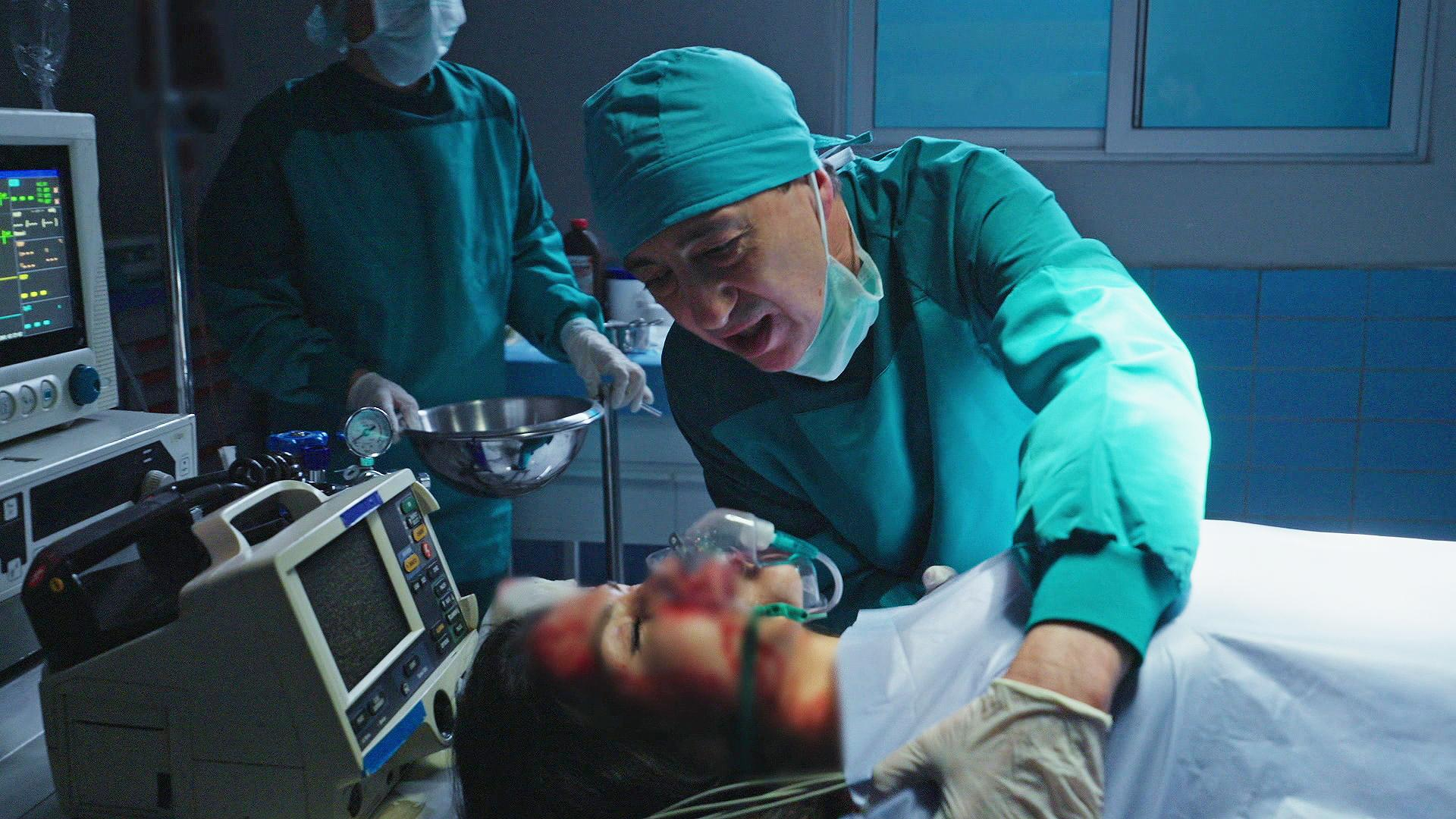 Alpay, kızını kurtaramadı!