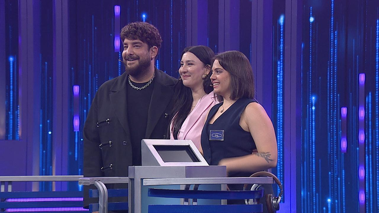 Password 1. Bölüm - Yasemin Sakallıoğlu