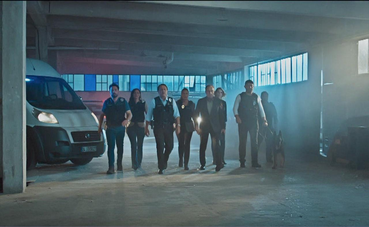 Efsane dizi Arka Sokaklar yeni sezonuyla cuma akşamı başlıyor!