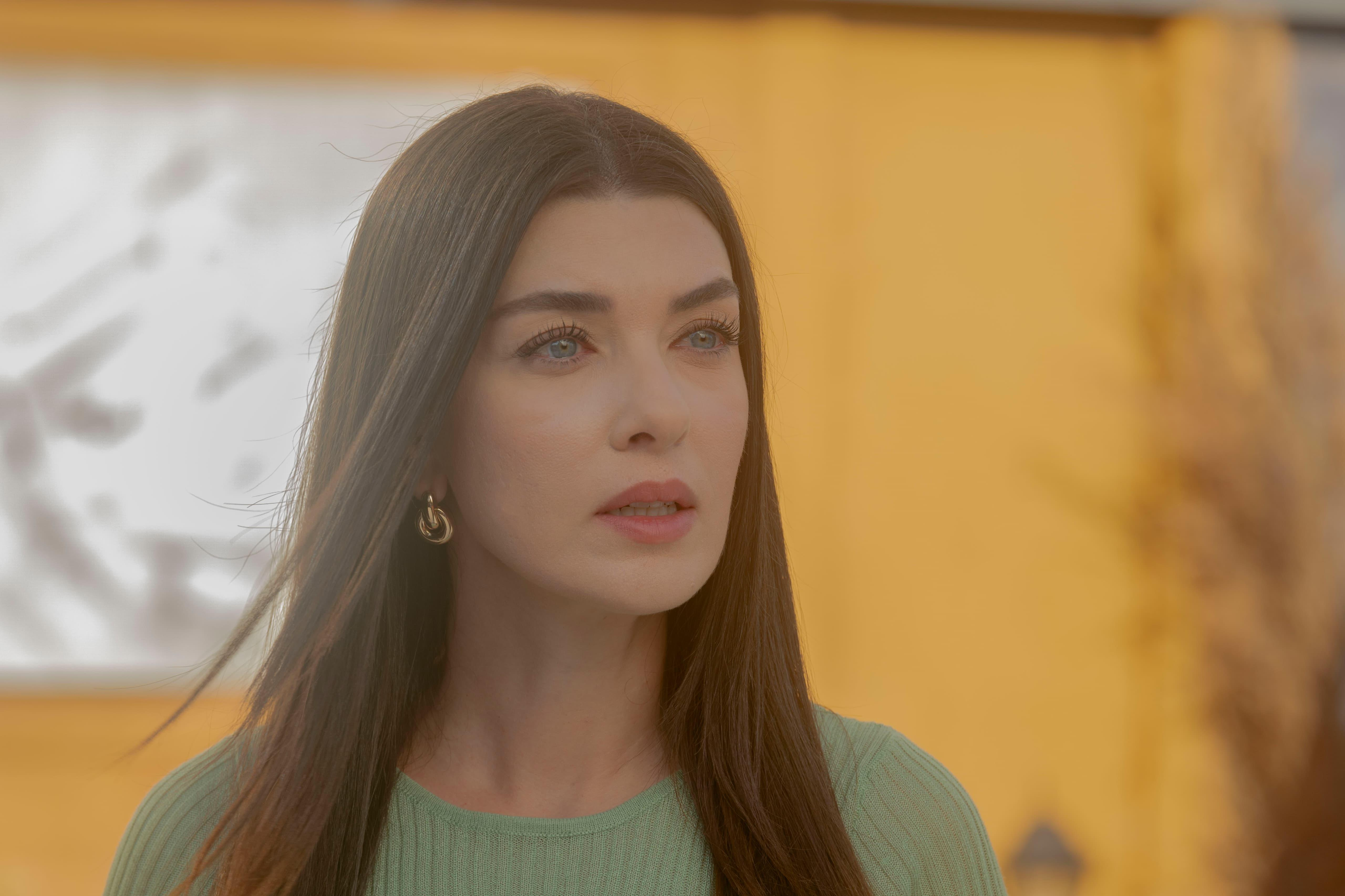 Yetuk yashirin kamera onanizm porno video Uy arxividan samimiy video