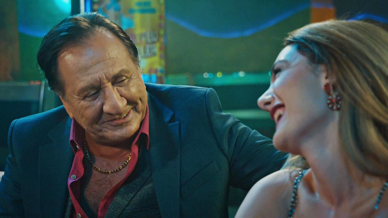 Arka Sokaklar, İnci Taneleri’ne selam verdi!