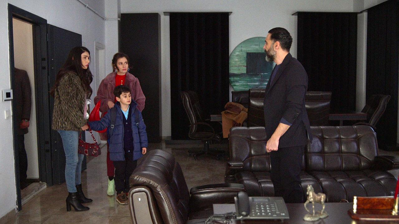Zahir boşanmayı kabul etti!