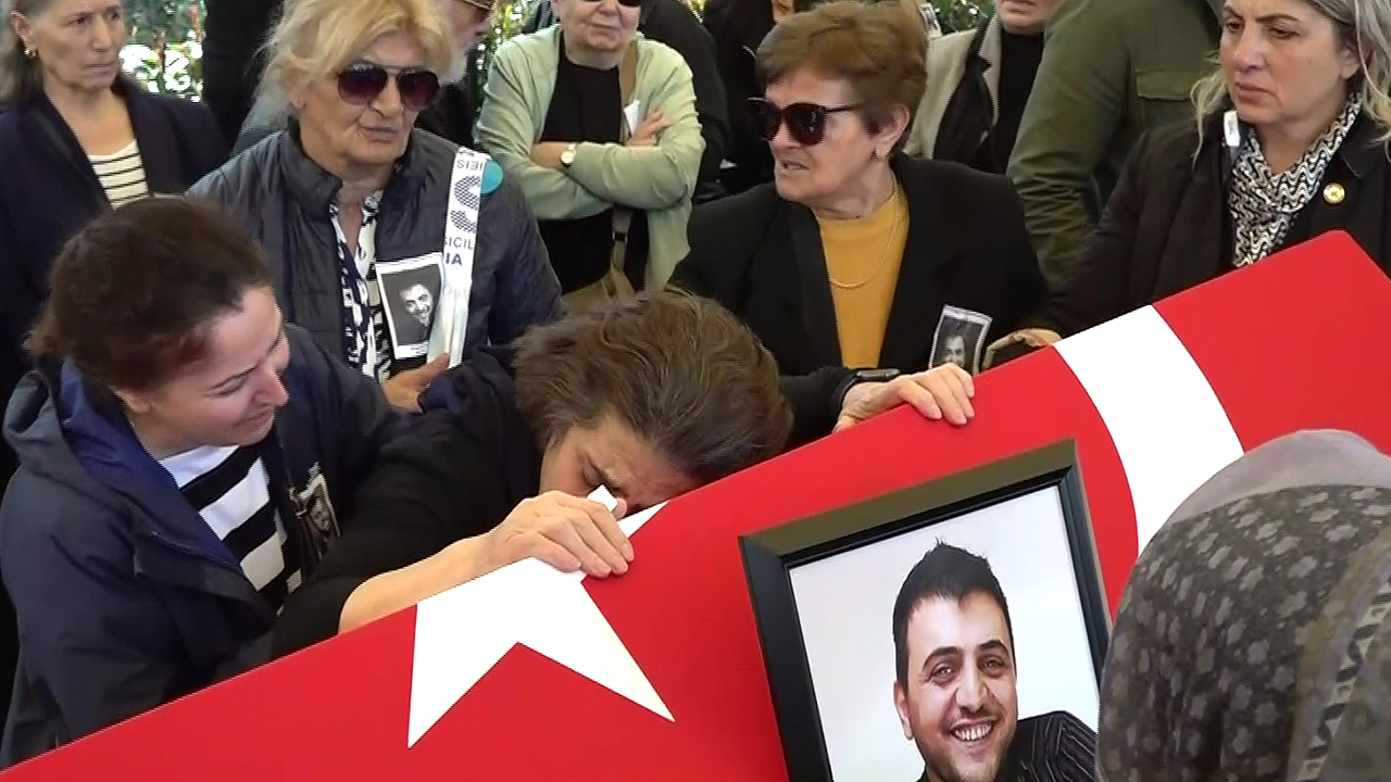Şinasi Yurtsever'e acı veda...