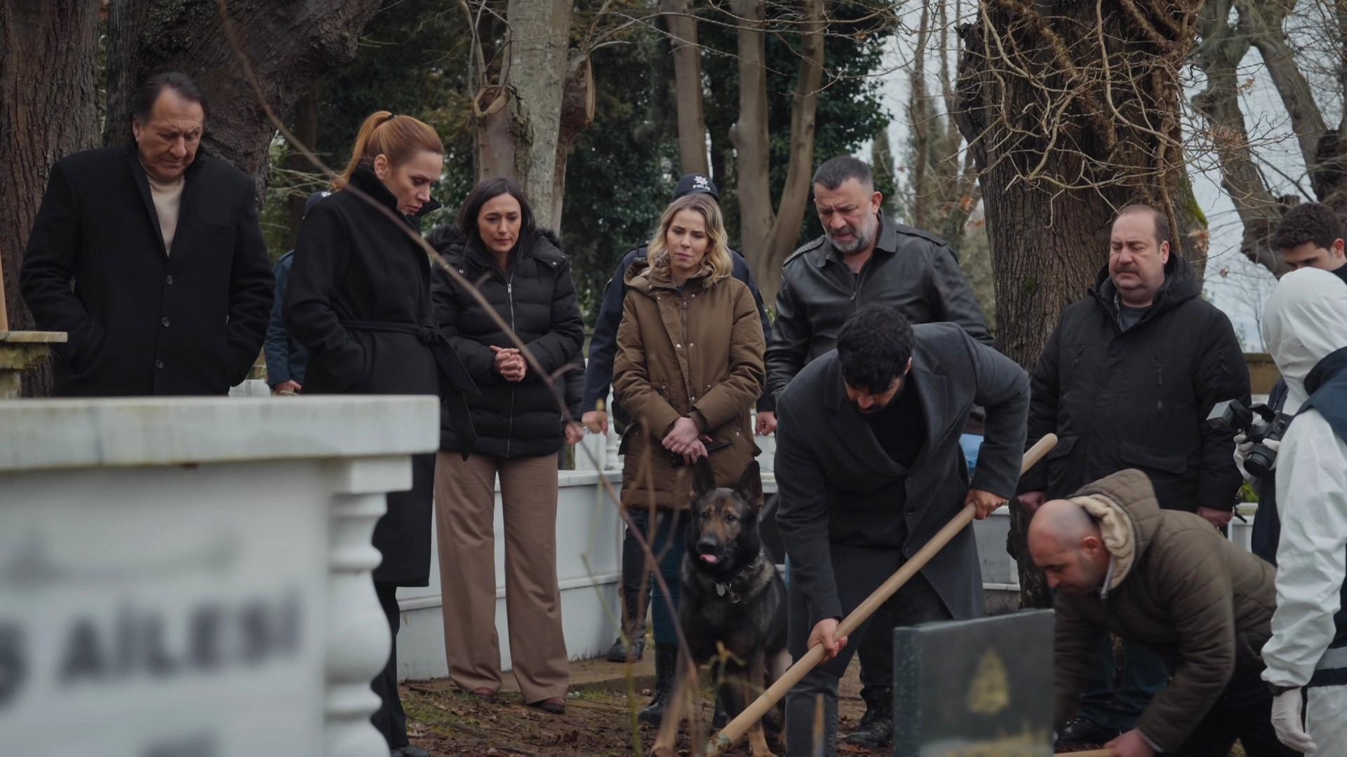 Mezarlıkta bulunan kız çocuğu!