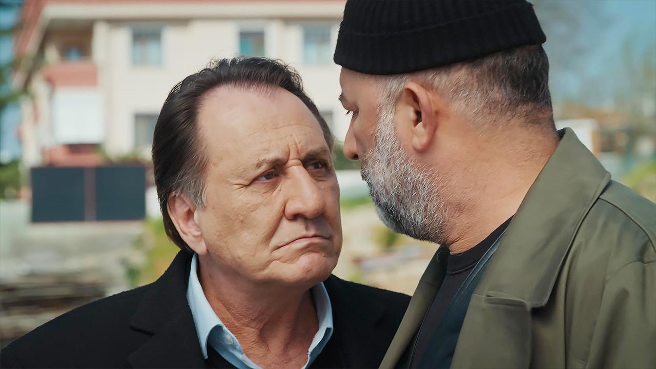 Olay yerinde Hüsnü-Mesut kapışması!