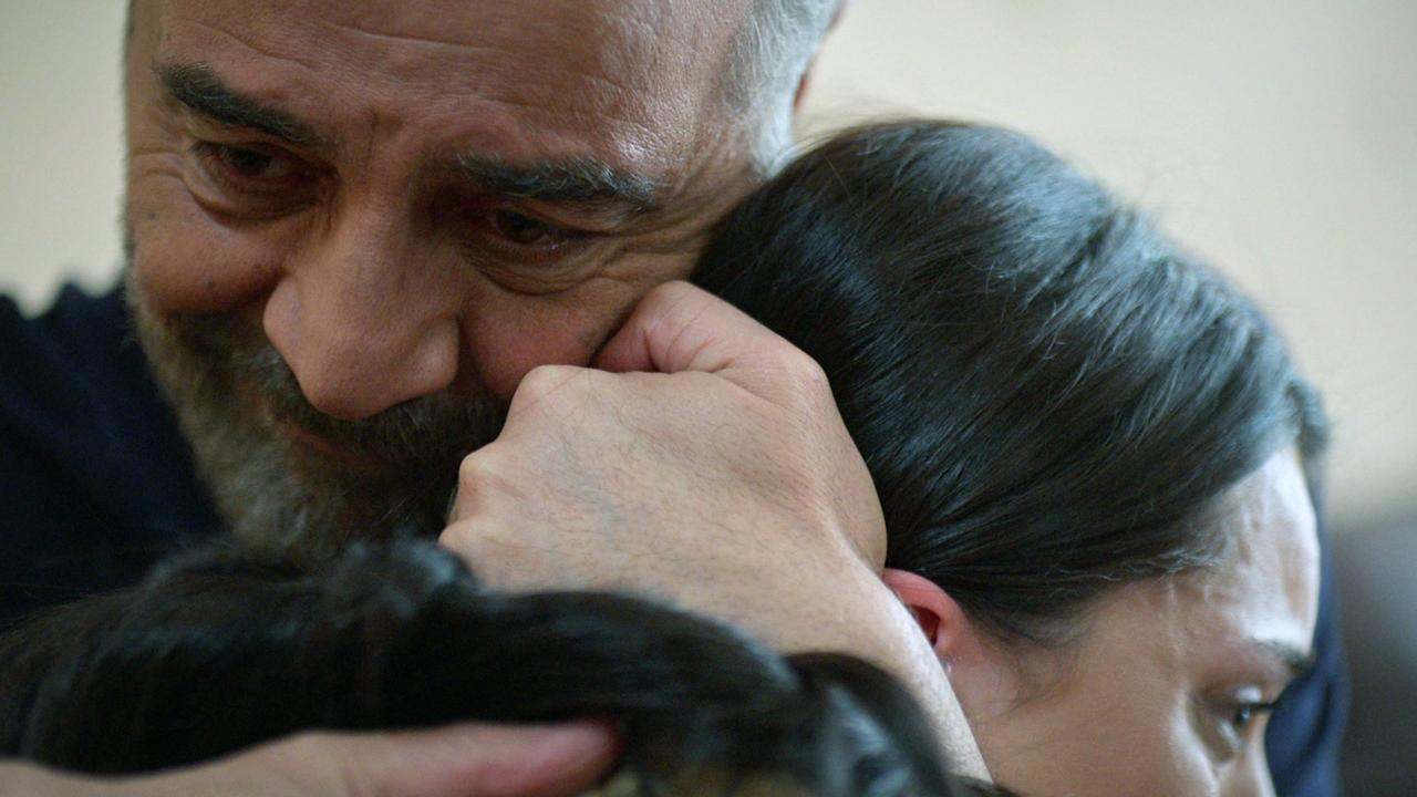 Nehir yeğeni olduğunu öğrendi!