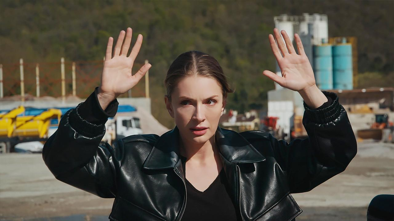 Gökçe Komiser deşifre oluyor!