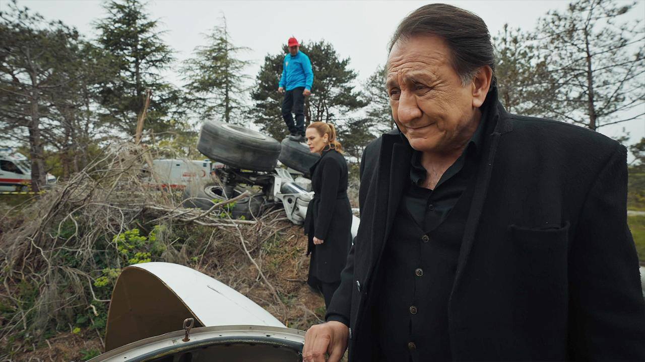 Türk bilim insanlarını taşıyan jet düştü!