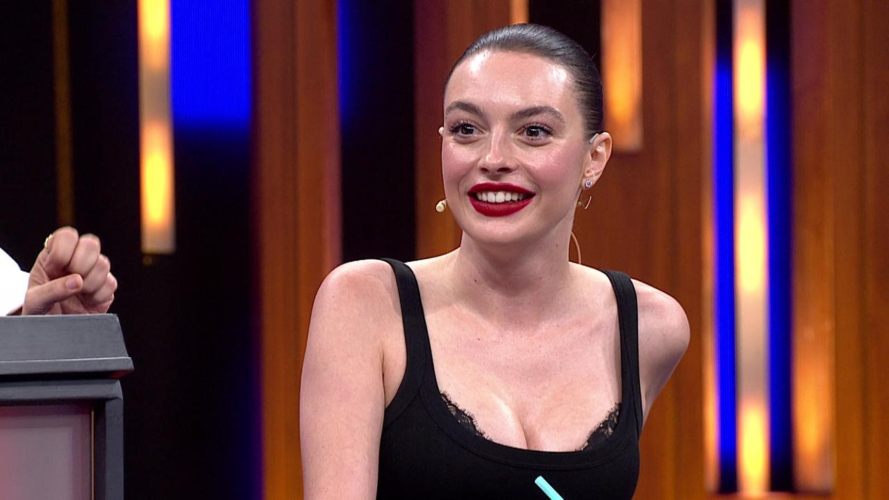 Password 11. Bölüm Fragmanı - Melis Sezen