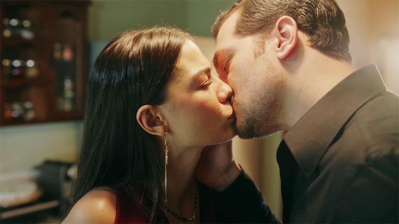 Sıcak yakınlaşma!