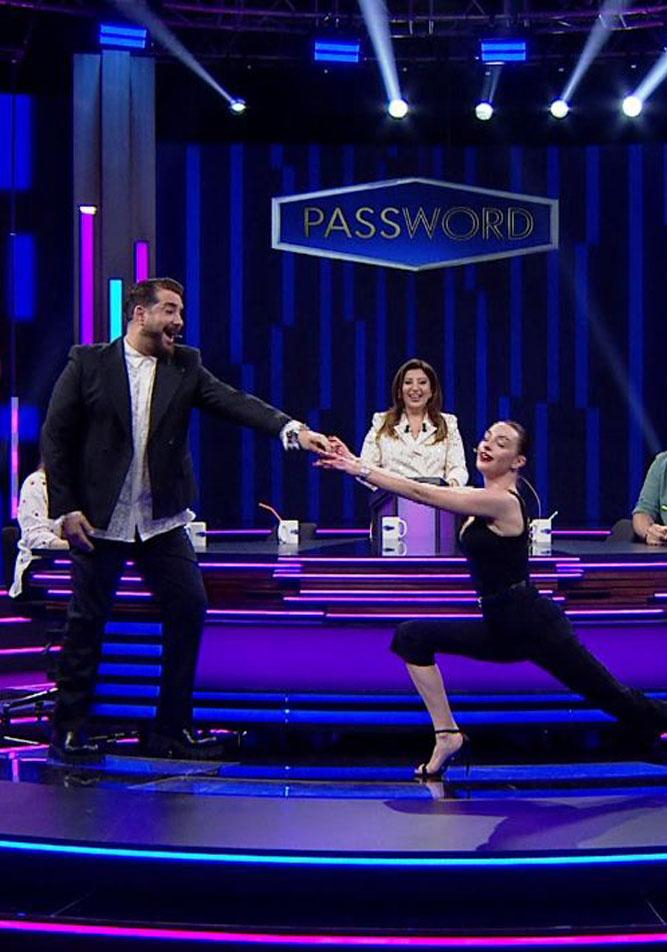Melis Sezen'den dans şov!