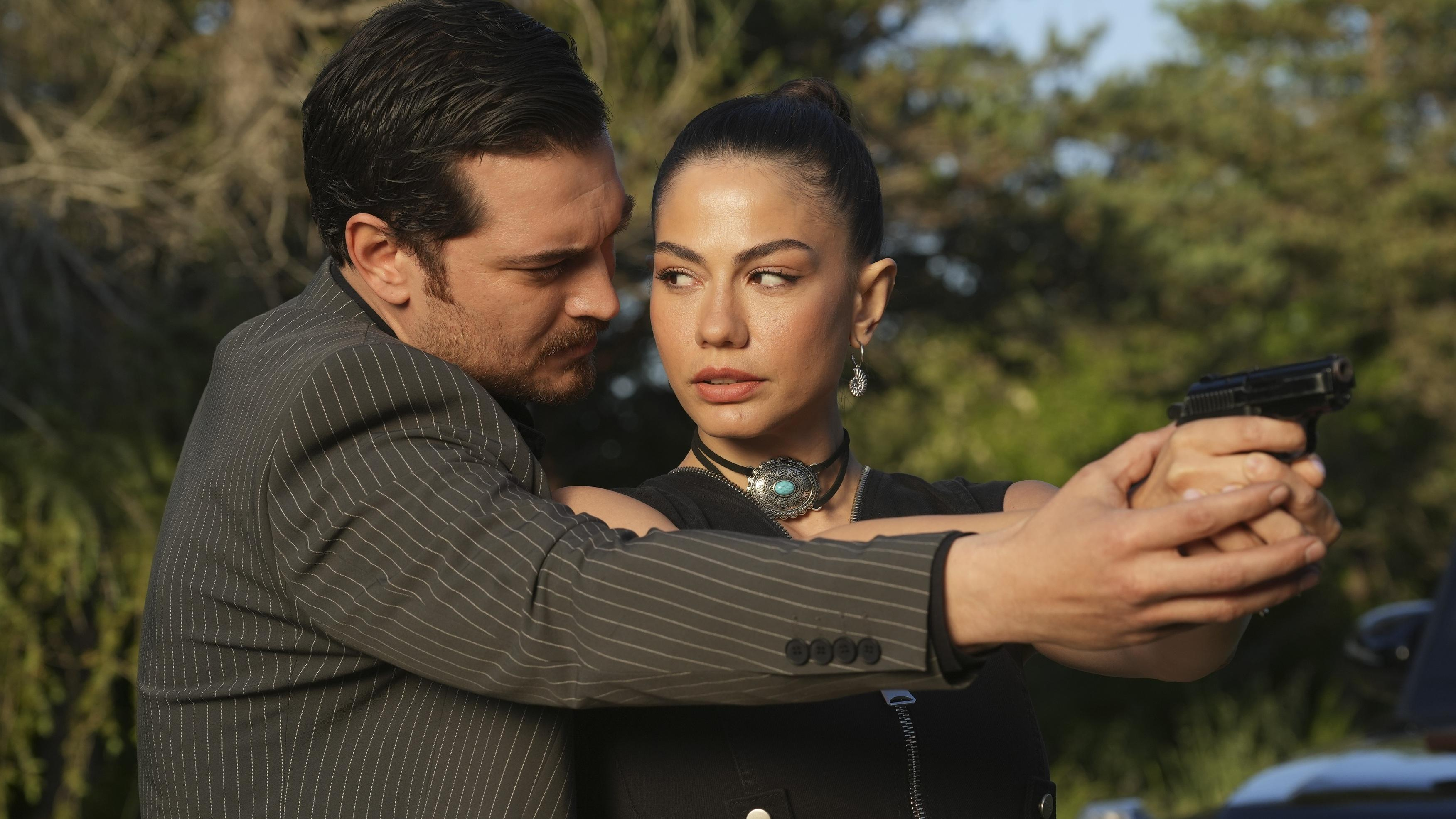 Eşref sanal medyada "Tek"